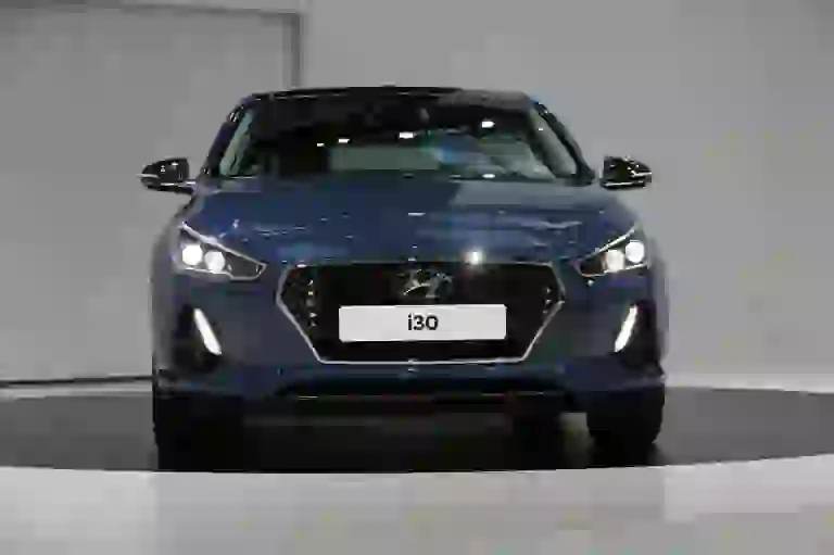 Hyundai i30 MY2017 - 19