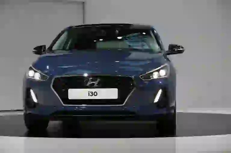 Hyundai i30 MY2017 - 21