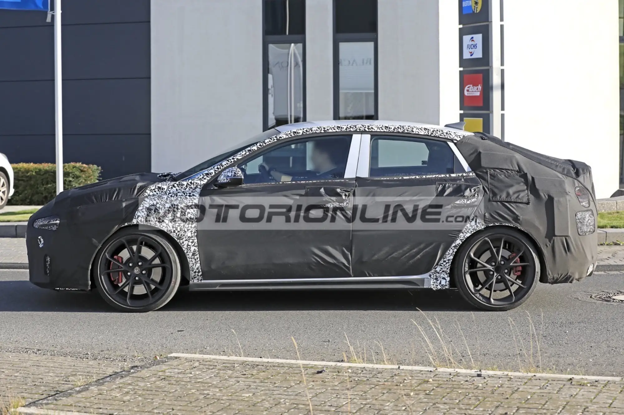 Hyundai i30 N Fastback facelift - Foto spia 15-10-2019 - 5