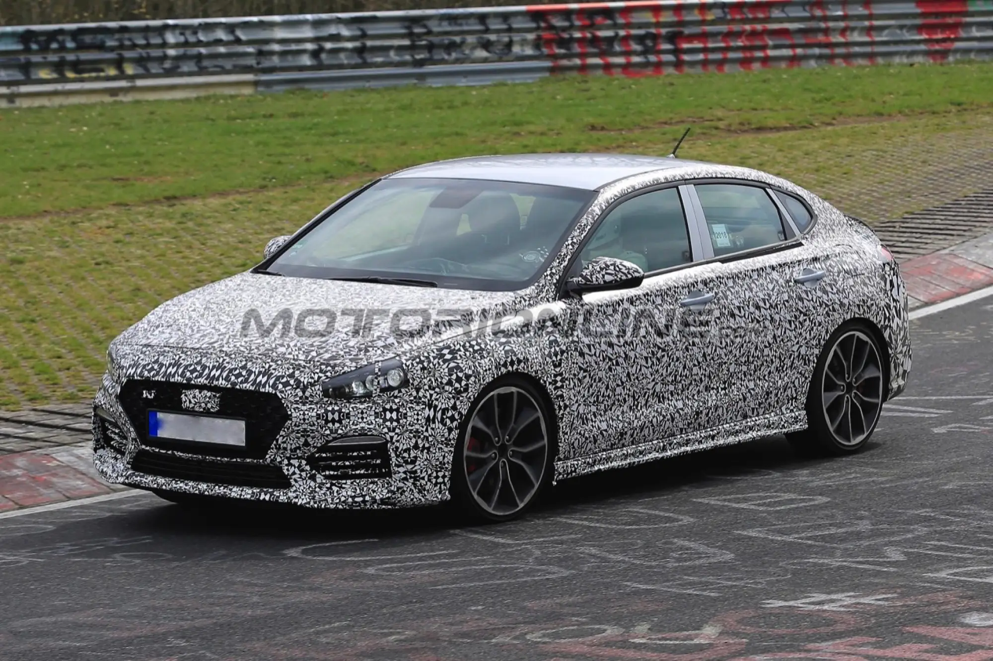Hyundai i30 N Fastback - Foto spia 30-04-2018 - 4
