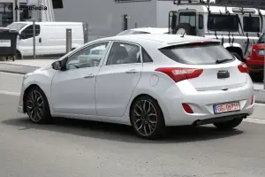 Hyundai i30 N - Foto spia 08-07-2015