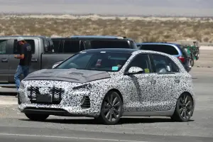 Hyundai i30 N foto spia 26 luglio 2016