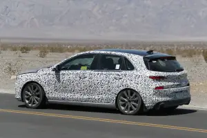 Hyundai i30 N foto spia 26 luglio 2016