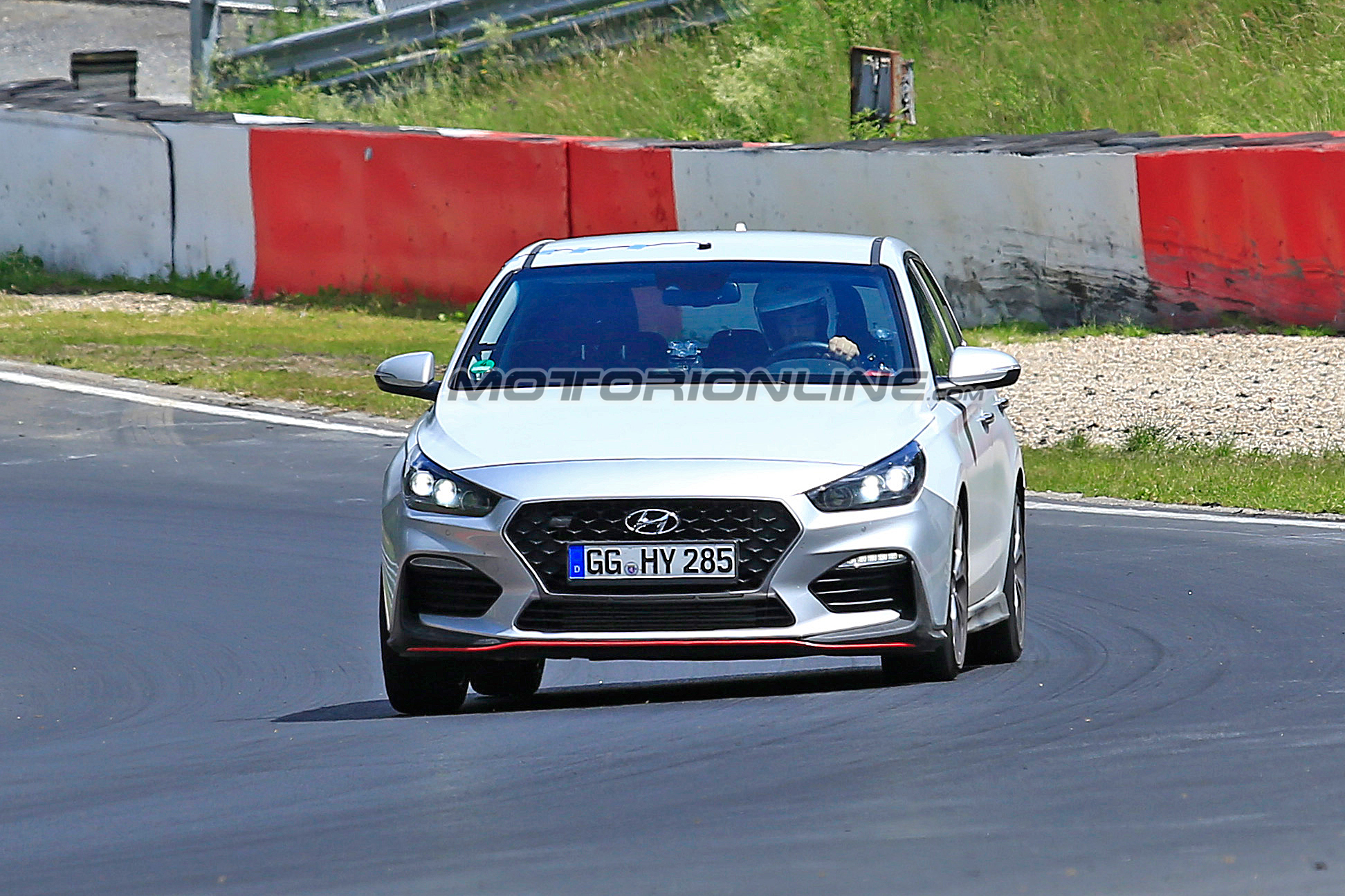 Hyundai i30 N-Line foto spia 21 giugno 2018