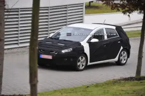 Hyundai i30 spy - 9