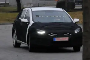 Hyundai i30 spy - 15