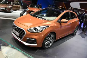 Hyundai i30 Turbo - Salone di Ginevra 2015 - 11