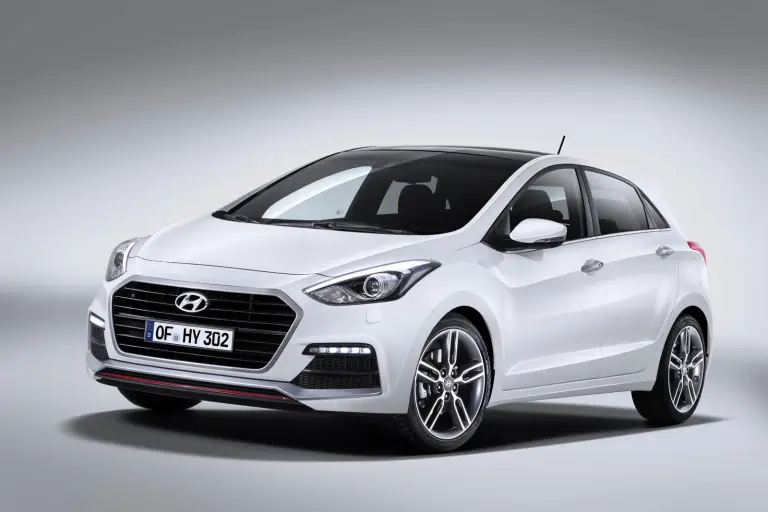 Hyundai i30 Turbo - Salone di Ginevra 2015 - 15