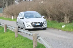 Hyundai i30 Wagon:prova su strada - 18