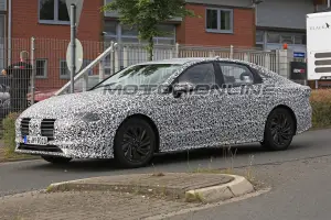 hyundai i40 foto spia 18 luglio 2018 - 4