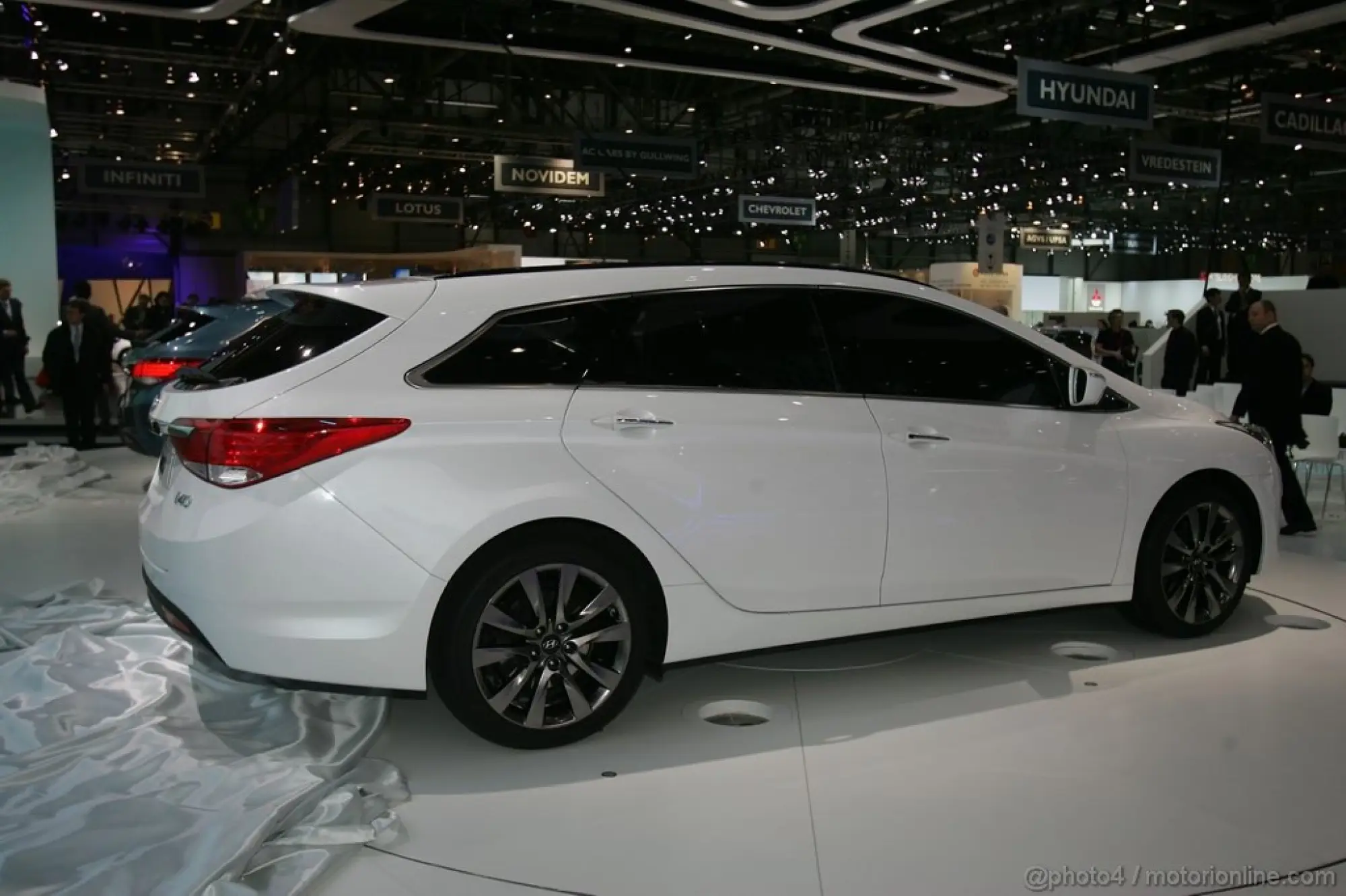 Hyundai i40 Ginevra 2011 - 6