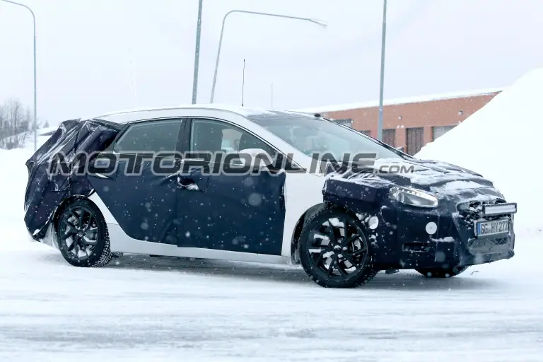 Hyundai i40 MY 2019 foto spia 19 gennaio 2018 - 4