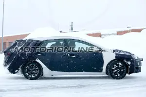 Hyundai i40 MY 2019 foto spia 19 gennaio 2018