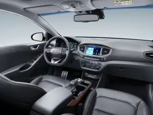 Hyundai Ioniq (ibrida, elettrica e ibrida plug-in)