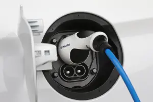Hyundai Ioniq (ibrida, elettrica e ibrida plug-in)