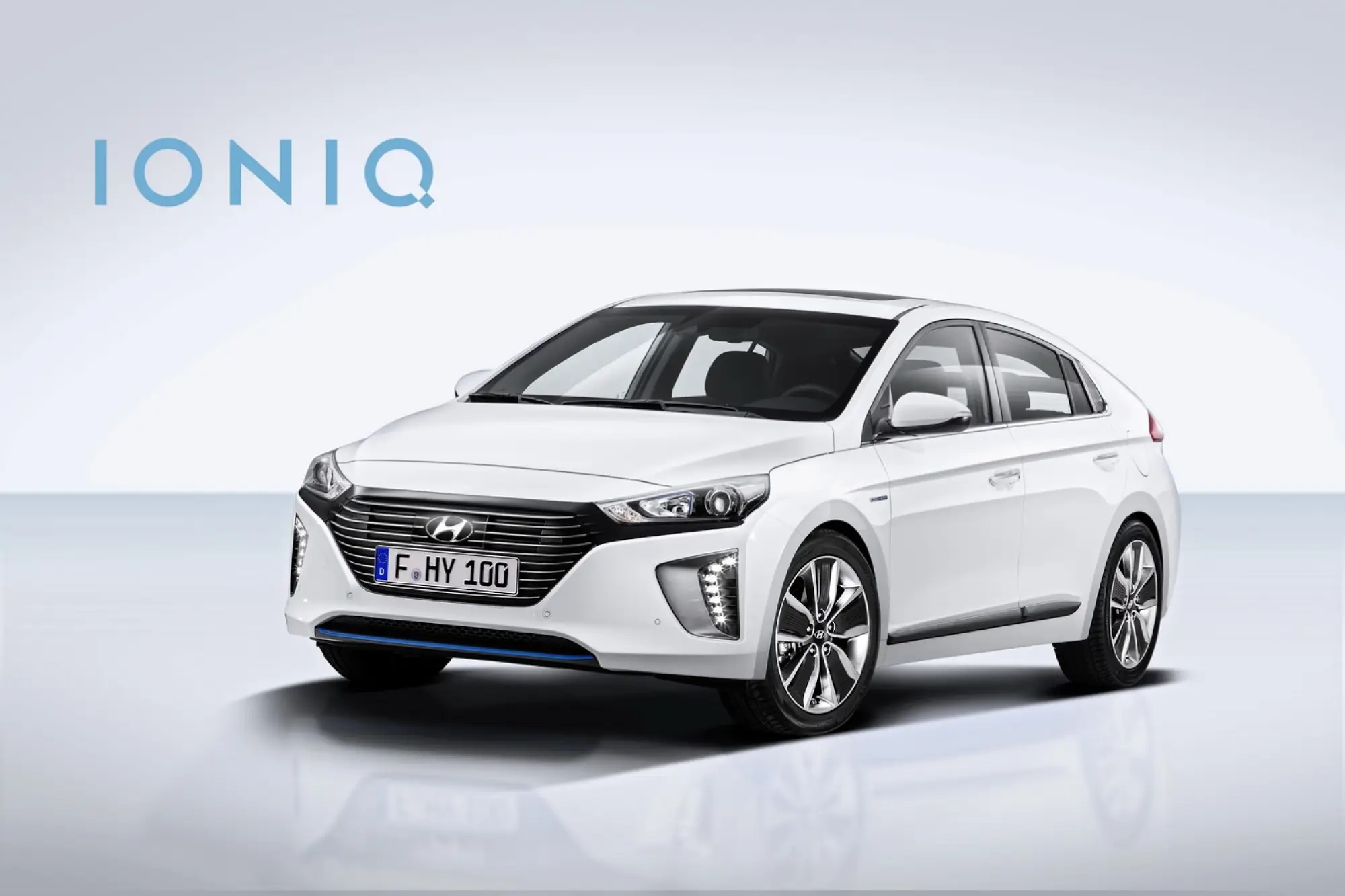 Hyundai Ioniq - 3