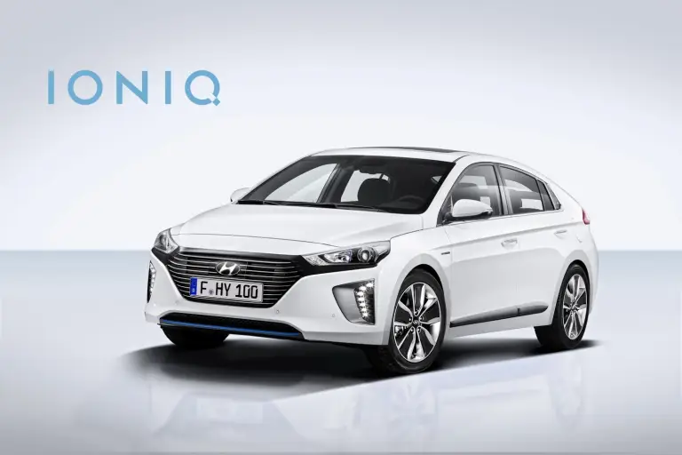 Hyundai Ioniq - 3