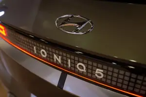 Hyundai IONIQ 5 anteprima MILANO - 46