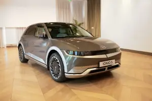 Hyundai IONIQ 5 anteprima milano