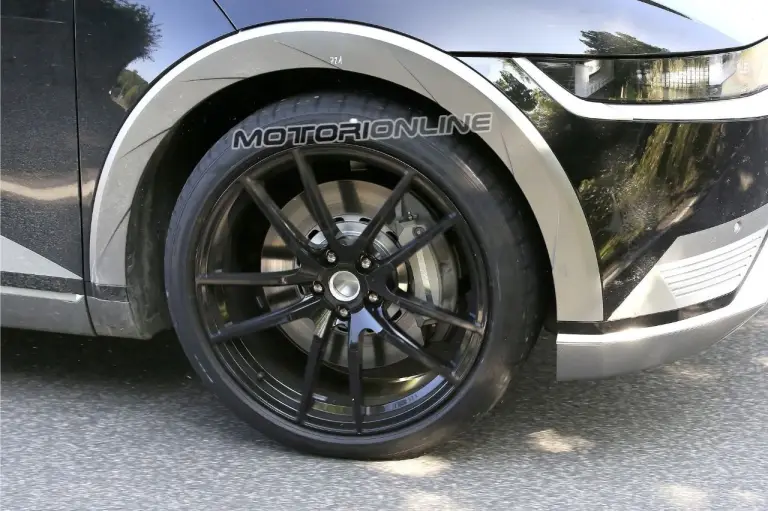 Hyundai Ioniq 5 N - Foto Spia  - 9