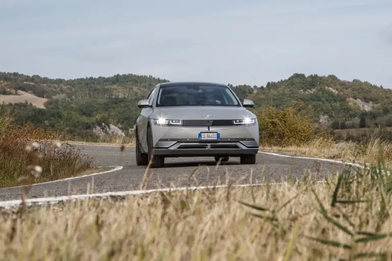 Hyundai Ioniq 5 - Primo contatto Milano - 5