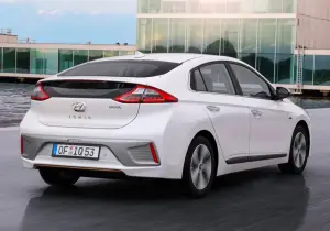 Hyundai IONIQ elettrica - nuova galleria - 24