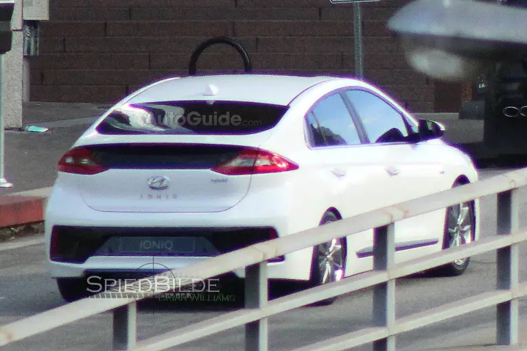 Hyundai IONIQ - Foto spia 21-12-2015 - 5