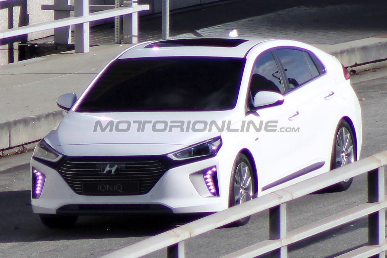 Hyundai Ioniq - Foto spia 29-12-2015