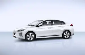 Hyundai Ioniq (ibrida, elettrica e ibrida plug-in)