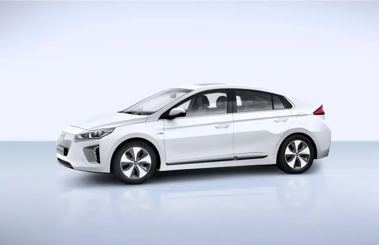 Hyundai Ioniq (ibrida, elettrica e ibrida plug-in) - 3