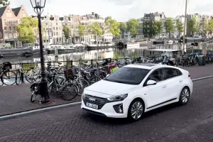 Hyundai Ioniq (ibrida, elettrica e ibrida plug-in) - 24