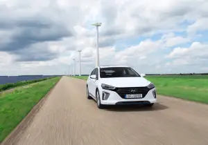 Hyundai IONIQ ibrida - nuova galleria - 36