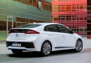 Hyundai IONIQ ibrida - nuova galleria