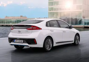 Hyundai IONIQ ibrida - nuova galleria