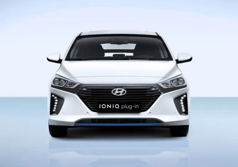 Hyundai IONIQ ibrida plug-in - nuova galleria - 6
