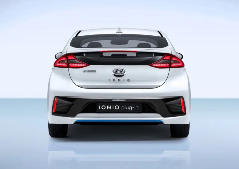 Hyundai IONIQ ibrida plug-in - nuova galleria - 7