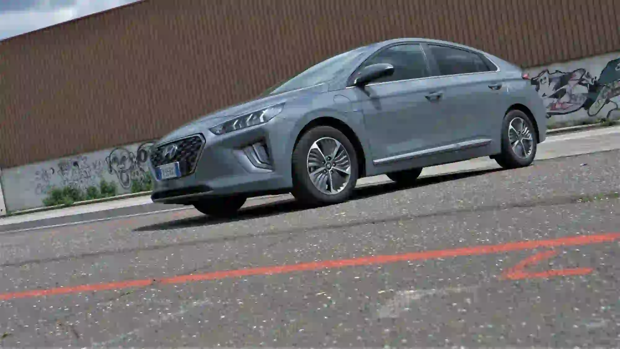 Hyundai Ioniq Plug-in Hybrid 2020 C&C - 2