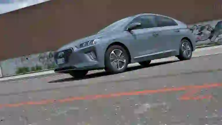 Hyundai Ioniq Plug-in Hybrid 2020 C&C - 2