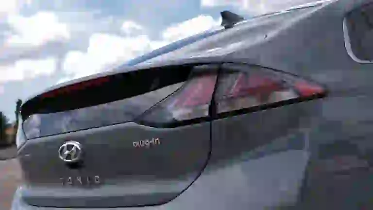 Hyundai Ioniq Plug-in Hybrid 2020 C&C - 9