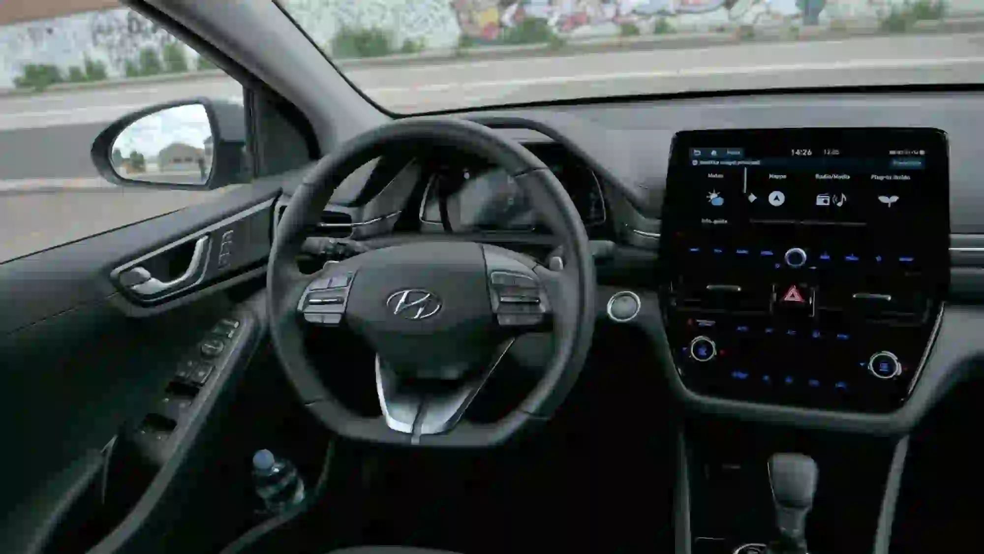 Hyundai Ioniq Plug-in Hybrid 2020 C&C - 11