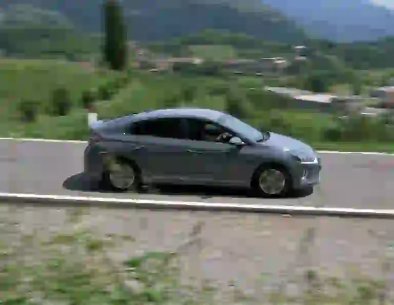 Hyundai Ioniq Plug-in Hybrid 2020 C&C - 13