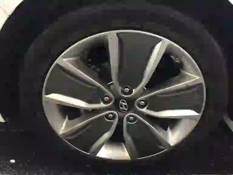 Hyundai IONIQ - Primo contatto - 21