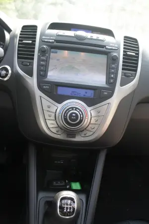 Hyundai ix20 - Test Drive 2012