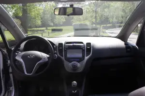 Hyundai ix20 - Test Drive 2012