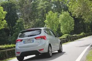 Hyundai ix20 - Test Drive 2012