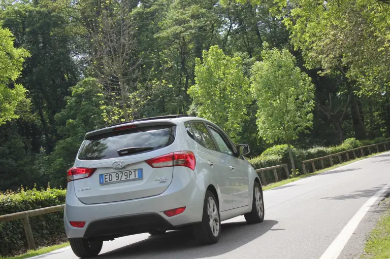 Hyundai ix20 - Test Drive 2012 - 2