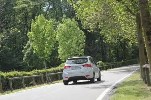 Hyundai ix20 - Test Drive 2012