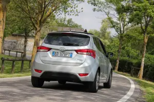 Hyundai ix20 - Test Drive 2012