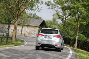 Hyundai ix20 - Test Drive 2012