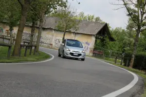 Hyundai ix20 - Test Drive 2012